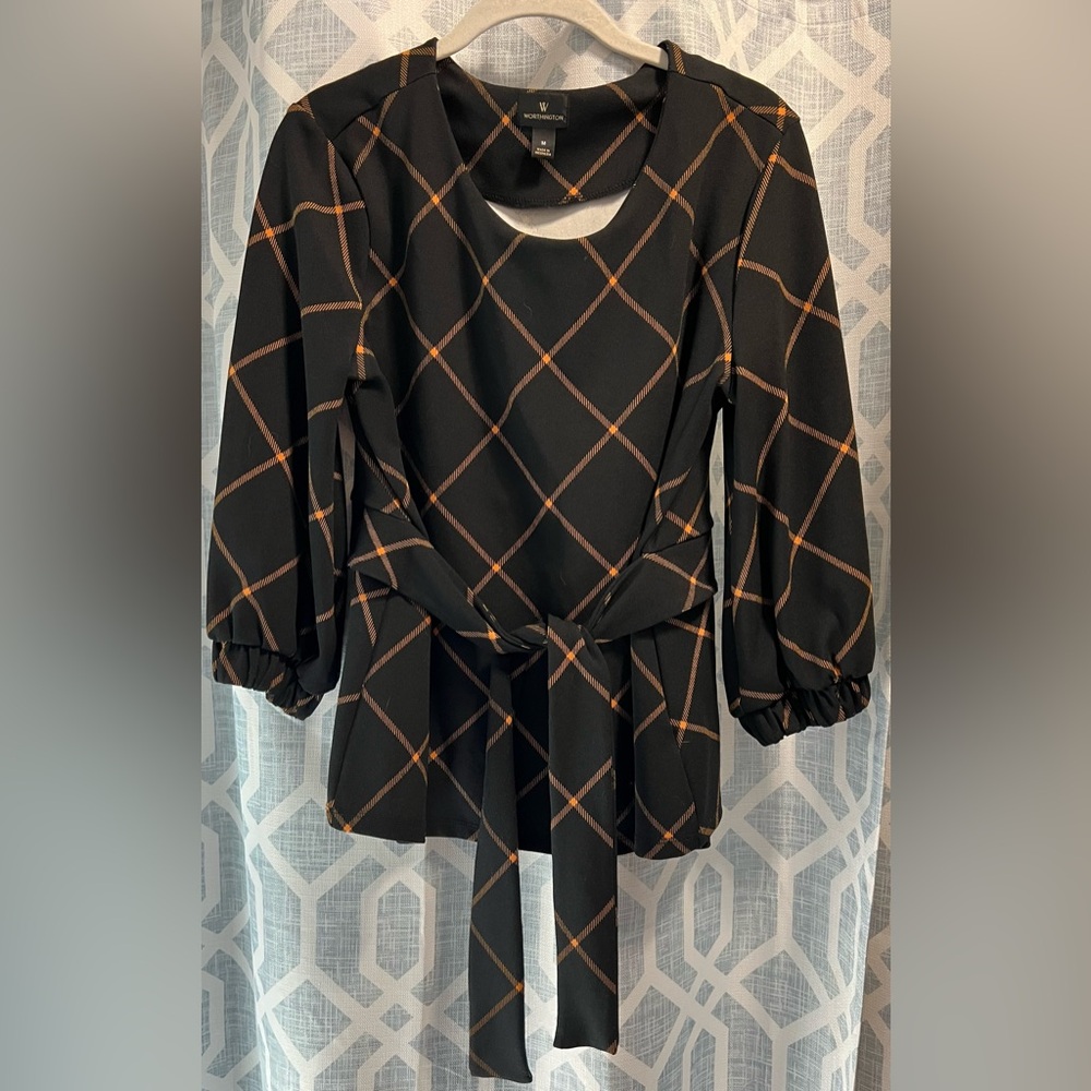 Worthington Black and Tan Tie Front Blouse